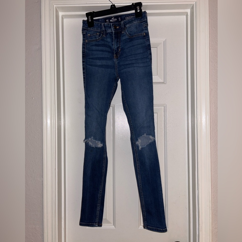 Hollister High rise super skinny jeans, size 00S w23 L28